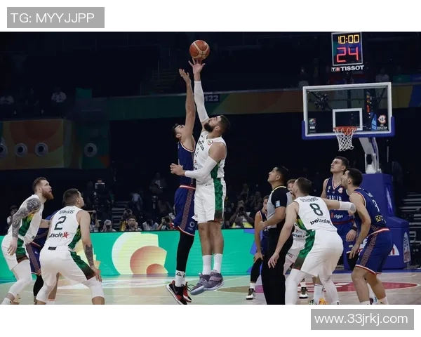 法国与立陶宛男篮世界杯精彩对决黑白直播全程回顾 法国与立陶宛男篮世界杯精彩对决黑白直播全程回顾