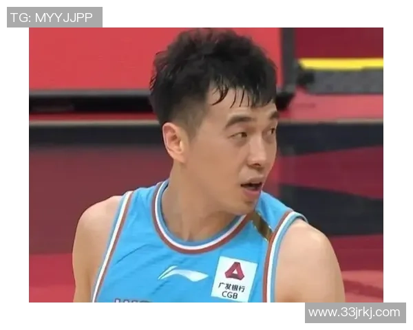 南京对阵新疆曾令旭三分球表现精彩回顾与分析 南京对阵新疆曾令旭三分球表现精彩回顾与分析