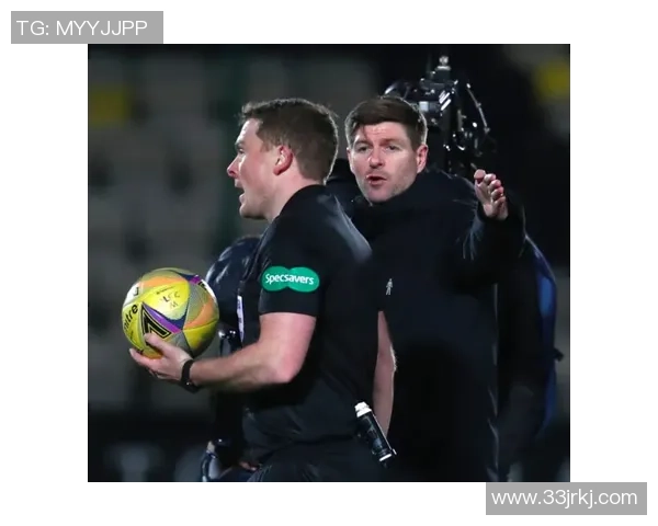 格拉斯哥流浪者主场迎战利文斯顿全力争胜的精彩对决